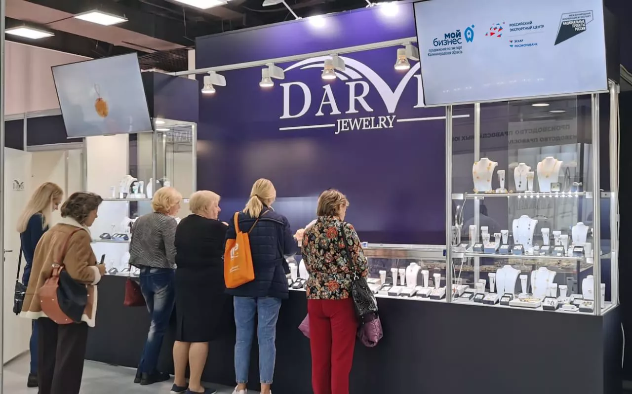 Призер конкурса "Экспортер года-2021" компания DARVIN представила регион на международной ювелирной выставке JUNWEX