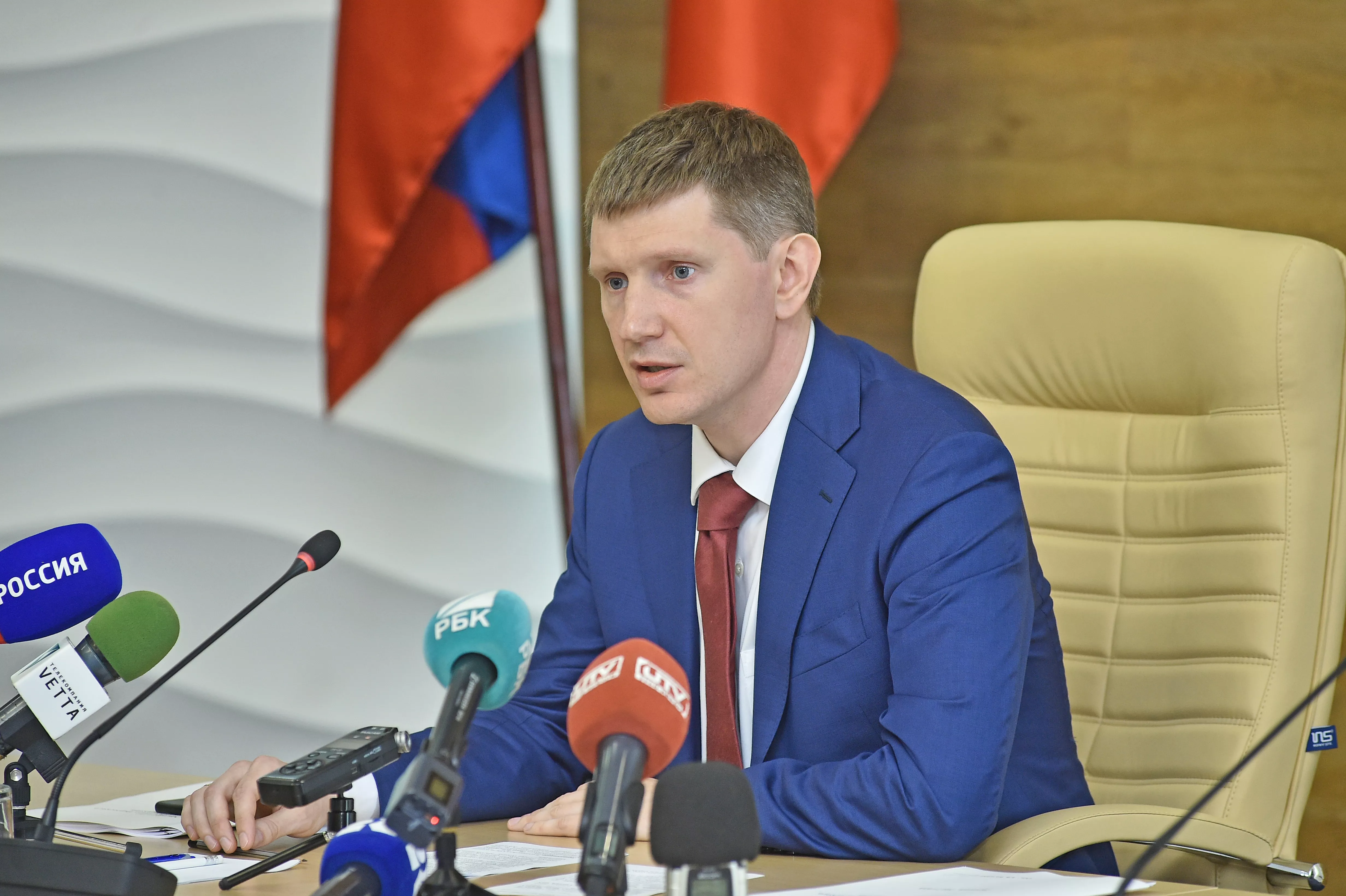 Решетников: кредиты под 0% на зарплату позволили поддержать 800 тыс. рабочих мест